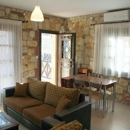 Stone House Aris Vakantiehuis Ormília